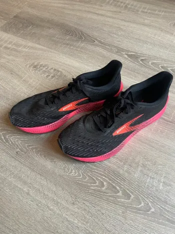 Brooks Hyperion Tempo Running Shoes d'occasion