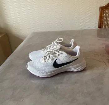 Used Nike Revolution 6 bike — image 2 of 10