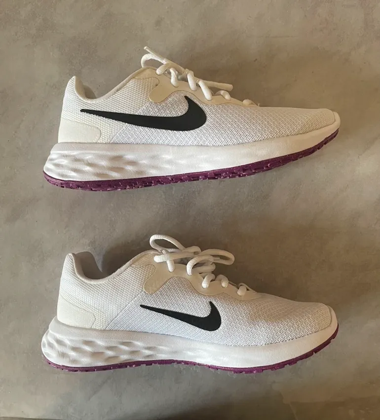 Used Nike Revolution 6 bike — image 9 of 10