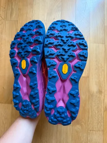Hoka Speedgoat 5 bike d'occasion — image 10 sur 11