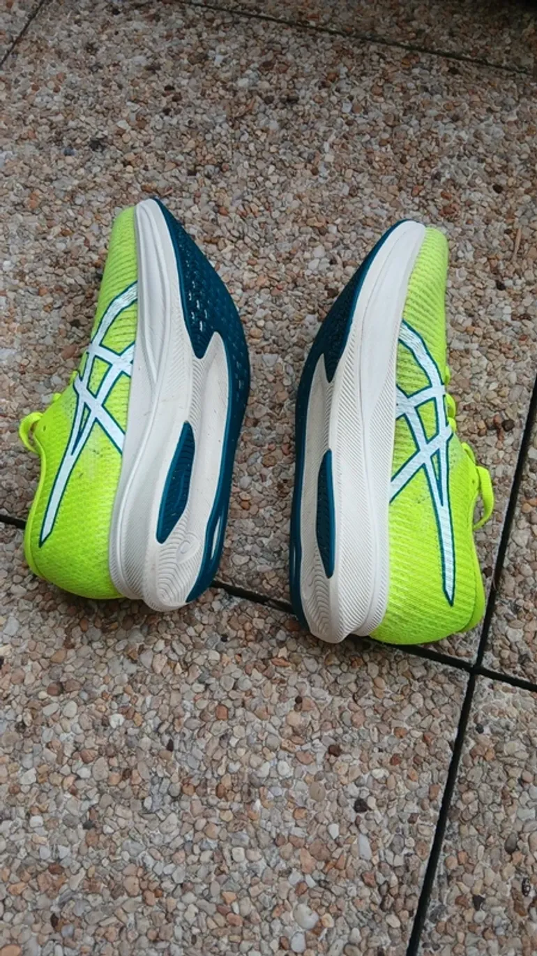 Tweedehands Asics MagicSpeed 2 bike — afbeelding 3 van 6