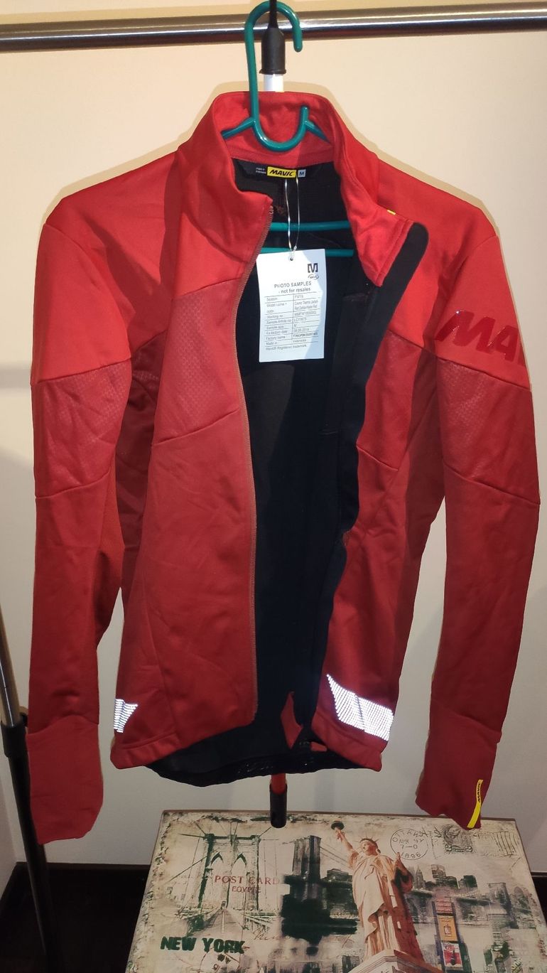 Used Mavic Cosmic Thermo Jacket 2020 bike — image 7 of 9