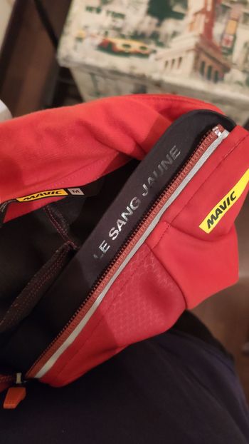 Used Mavic Cosmic Thermo Jacket 2020 bike — image 9 of 9