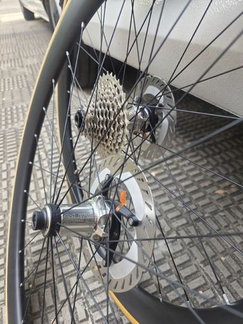 Tune Carbon Wheels 45mm 2025 bike usato — immagine 4 di 10