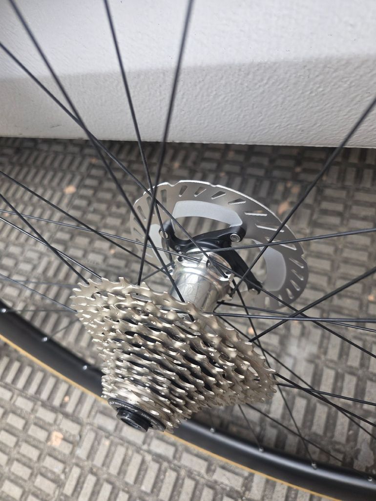 Tune Carbon Wheels 45mm 2025 bike usato — immagine 3 di 10