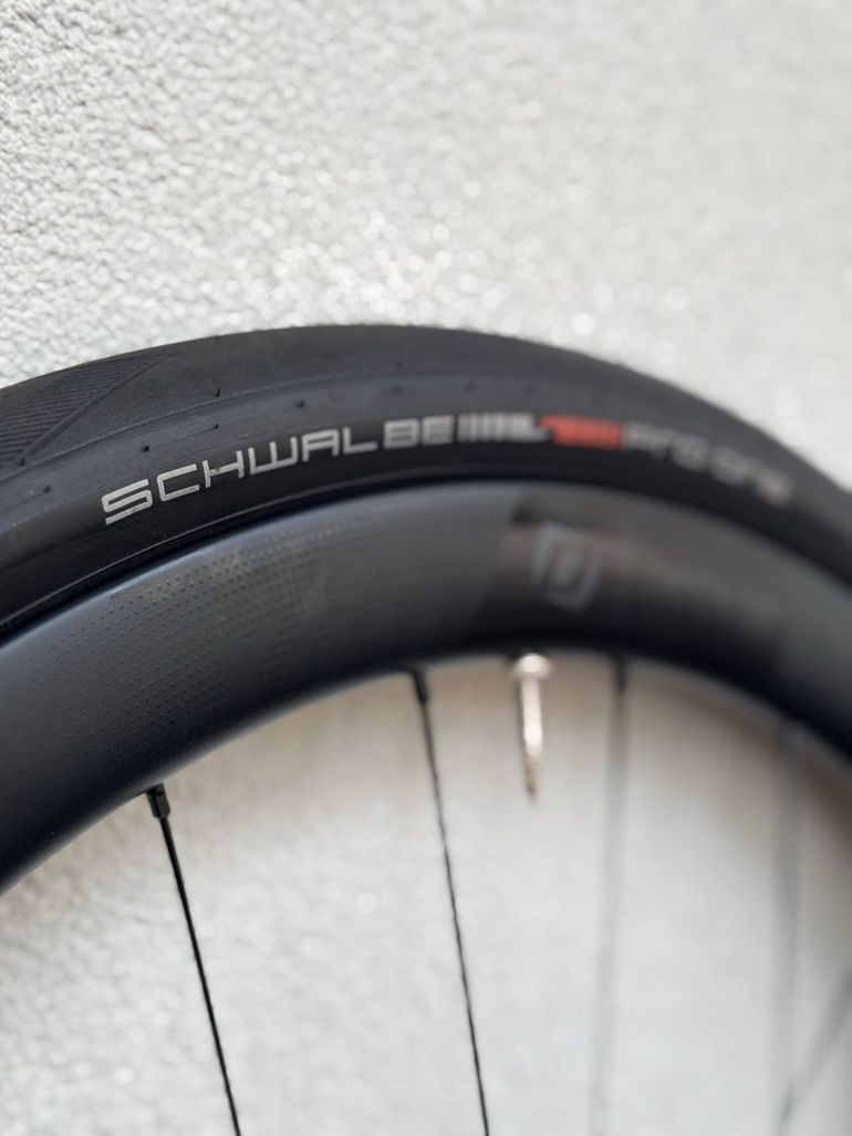 Used Syncros Capital 1.0 40 2025 bike — image 2 of 9