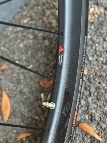 Used Syncros Capital 1.0 40 2025 bike — image 7 of 9