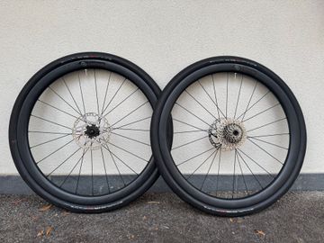 Used Syncros Capital 1.0 40 2025 bike — image 1 of 9