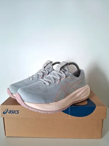 Brugt Asics Gel Cumulus 28 bike — billede 5 af 13