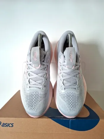 Brugt Asics Gel Cumulus 28 bike — billede 8 af 13