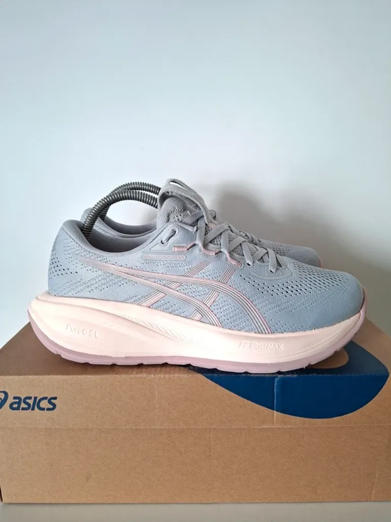 Brugt Asics Gel Cumulus 28 bike — billede 3 af 13