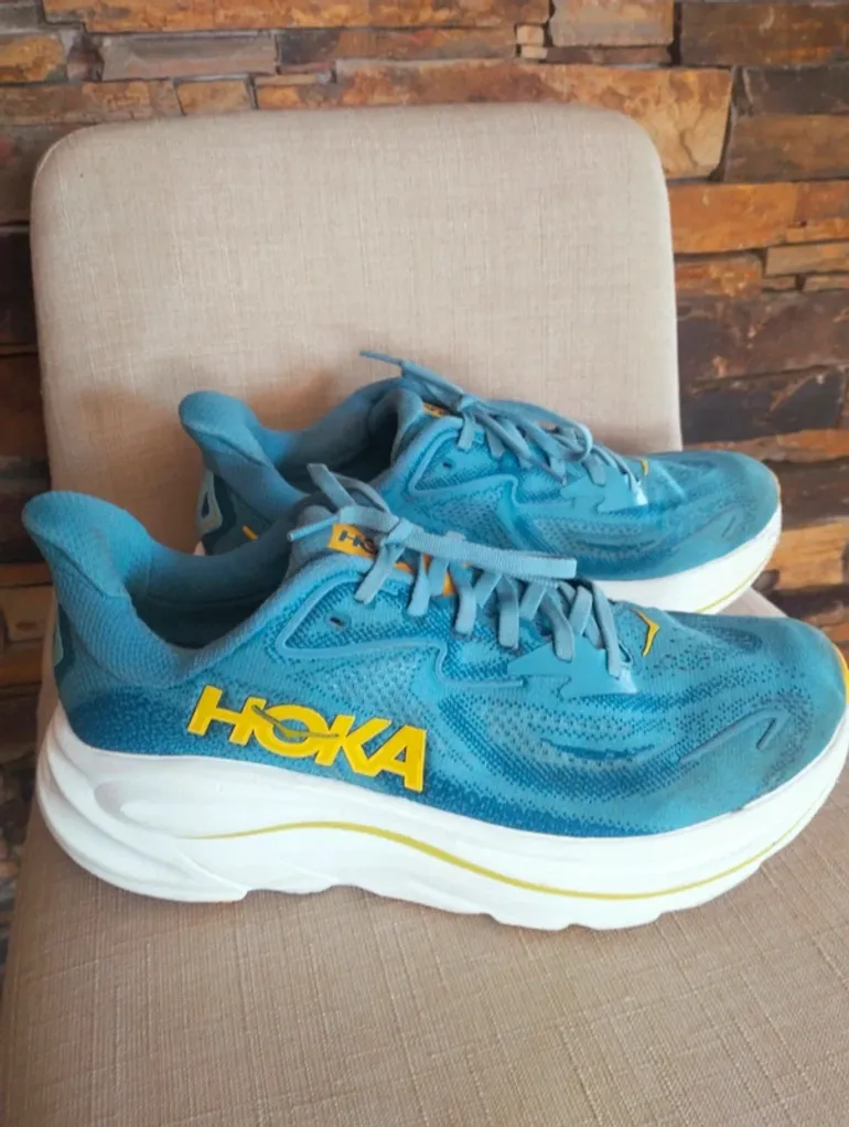 Used Hoka Clifton 10 bike — image 4 of 8