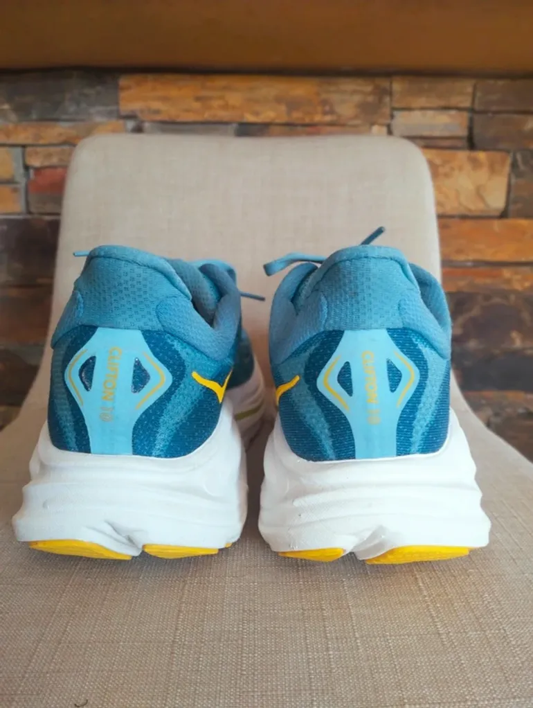 Used Hoka Clifton 10 bike — image 6 of 8