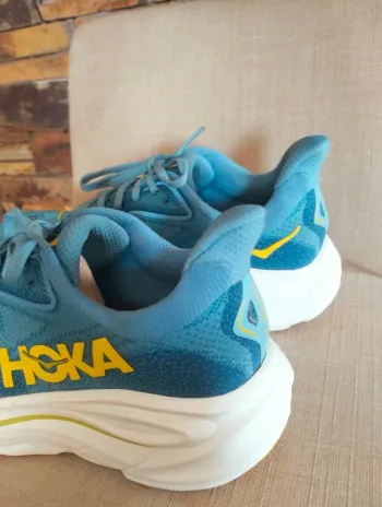Used Hoka Clifton 10 bike — image 3 of 8