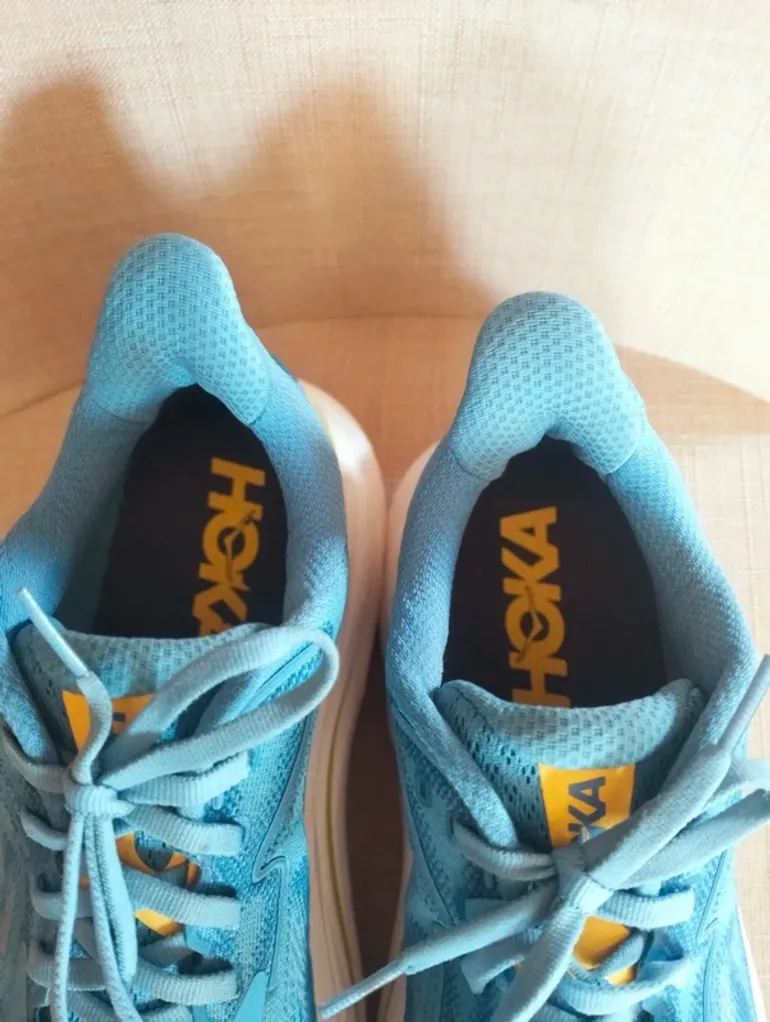 Used Hoka Clifton 10 bike — image 5 of 8