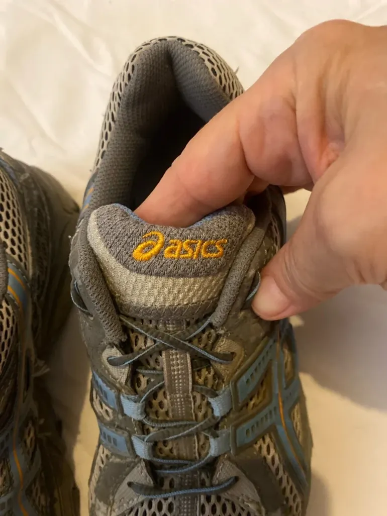 Used Asics Gel Trabucco bike — image 2 of 15