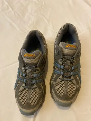 Použité Asics Gel Trabucco Running Shoes