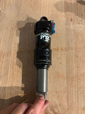 Used Fox Float Performance 3 Pos 2016 bike — image 2 of 4