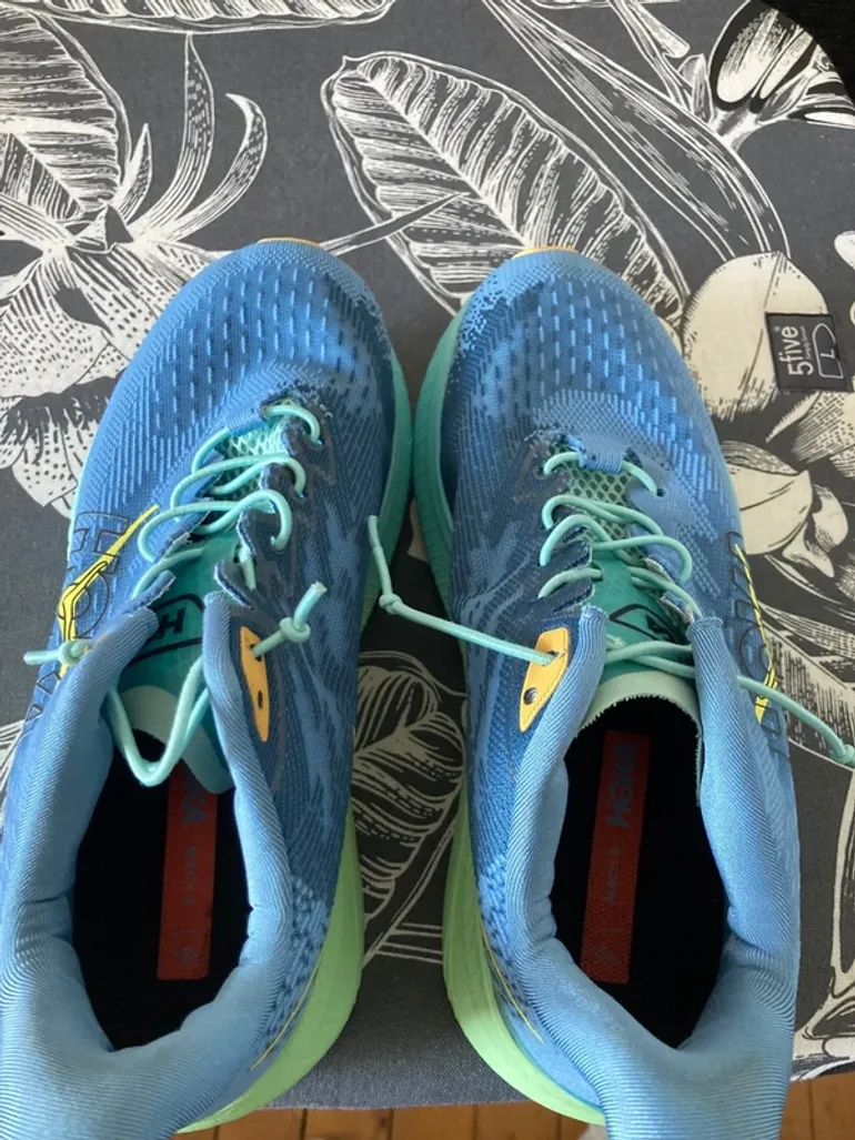 Used Ideal Hoka Baskets bike — image 2 of 8