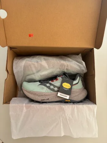 Tweedehands Saucony Xodus Ultra 4 Running Shoes