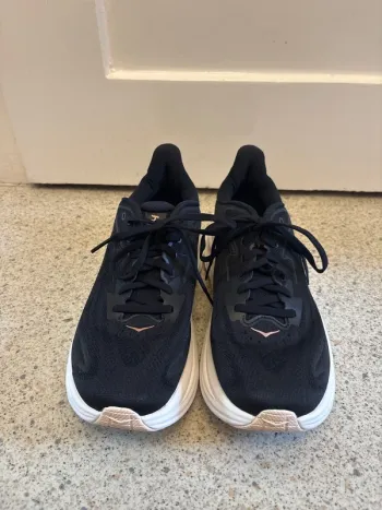 Použité Hoka Laufschuhe Gr. 39, 5 Running Shoes