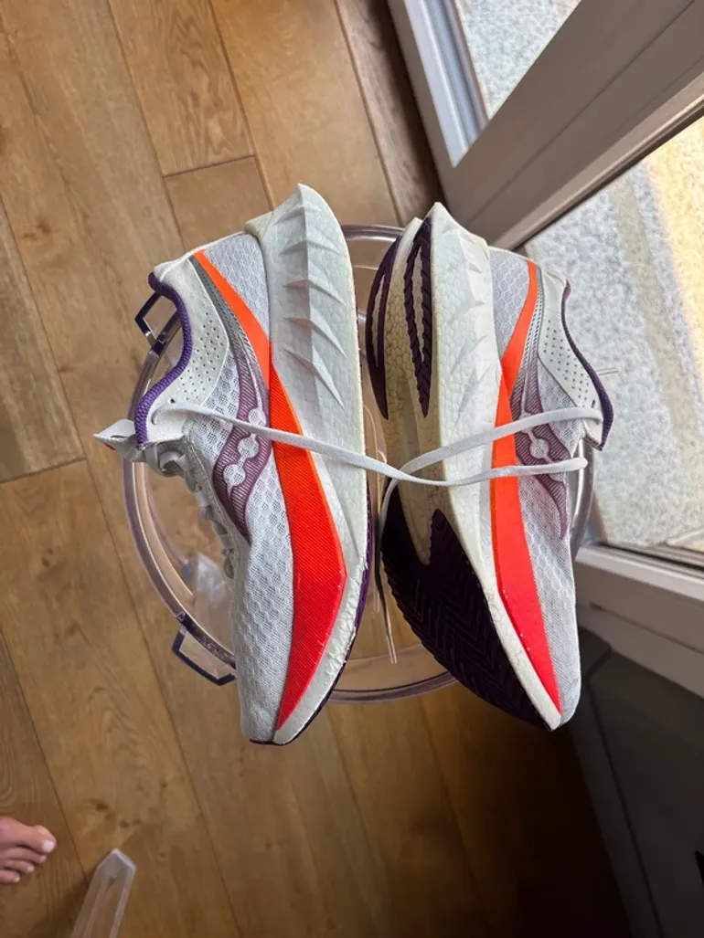 Used Saucony Pro 4 bike — image 4 of 6