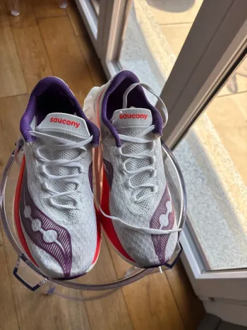 Used Saucony Pro 4 bike — image 2 of 6