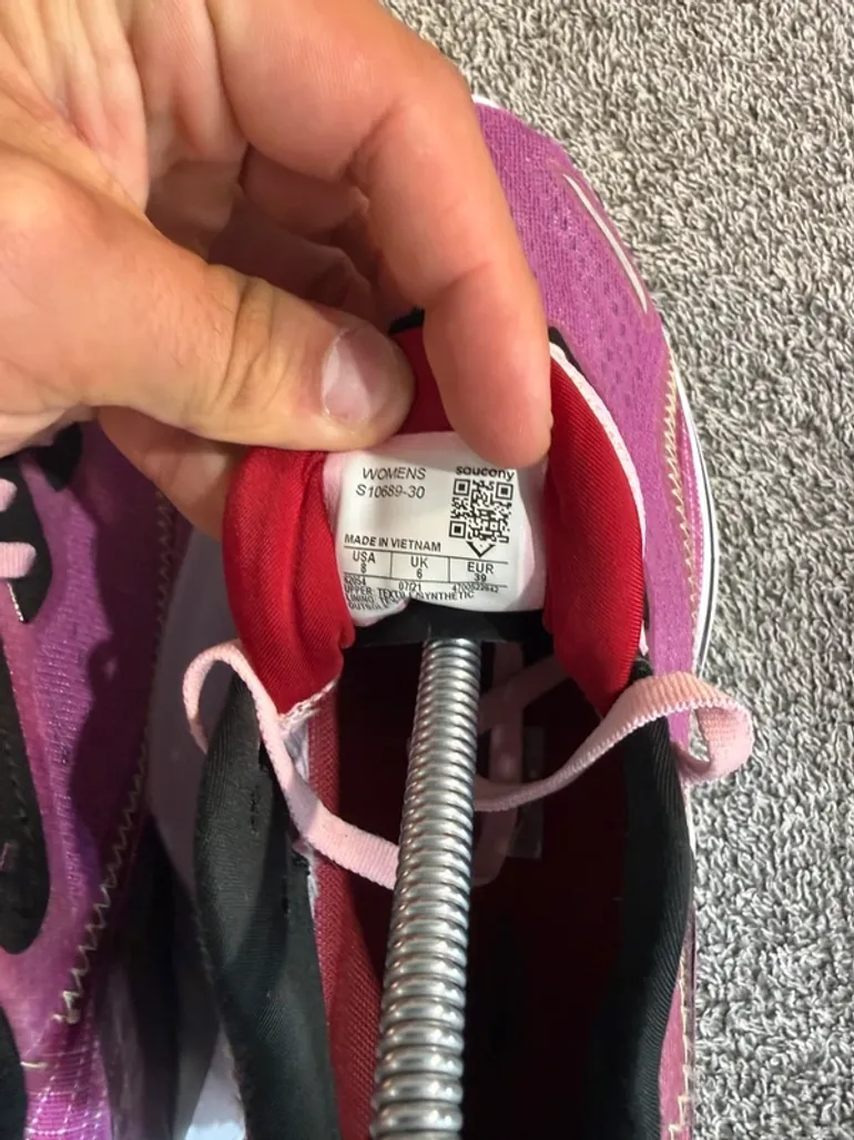 Used Saucony Endorphin Shift 2 bike — image 11 of 11