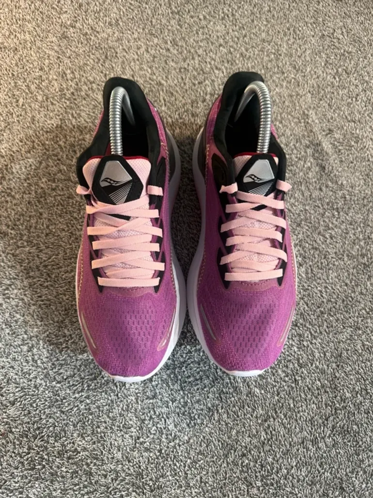 Used Saucony Endorphin Shift 2 bike — image 3 of 11