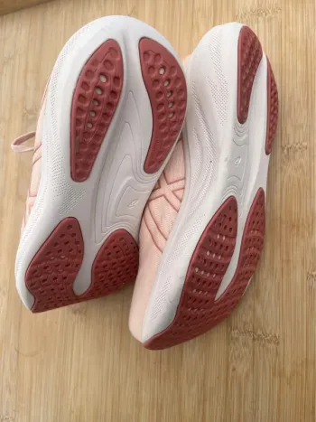 Used Asics Gel Nimbus 25 bike — image 4 of 7