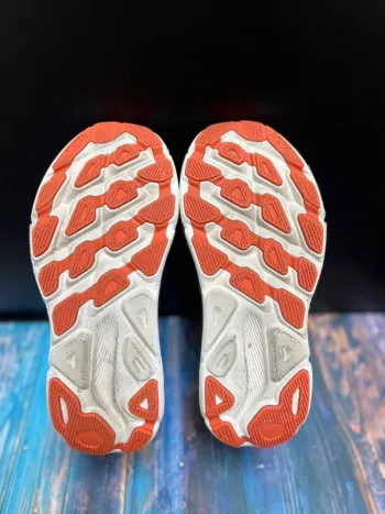 Tweedehands Hoka Clifton 9 bike — afbeelding 6 van 10