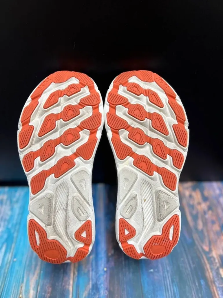 Tweedehands Hoka Clifton 9 bike — afbeelding 6 van 10