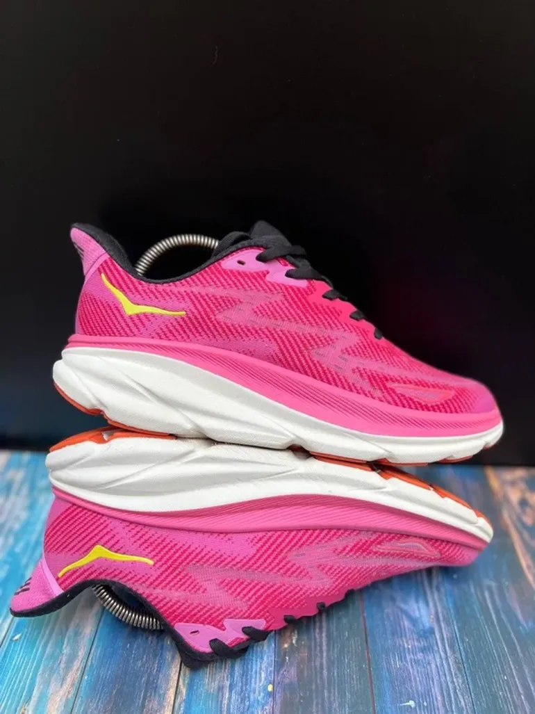 Tweedehands Hoka Clifton 9 bike — afbeelding 5 van 10