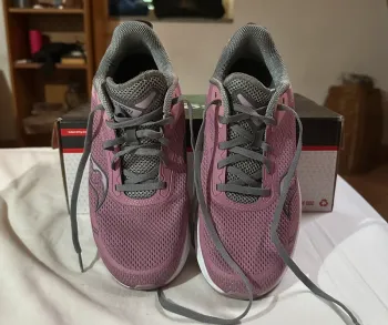 Used Saucony Axon 3 bike — image 2 of 3