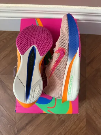 Used Nike ZoomX Vaporfly NEXT% 4 EK bike — image 2 of 4
