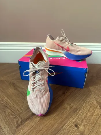 Used Nike ZoomX Vaporfly NEXT% 4 EK bike — image 4 of 4