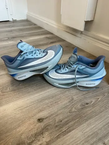 Used Nike Zoom Fly 6 Running Shoes