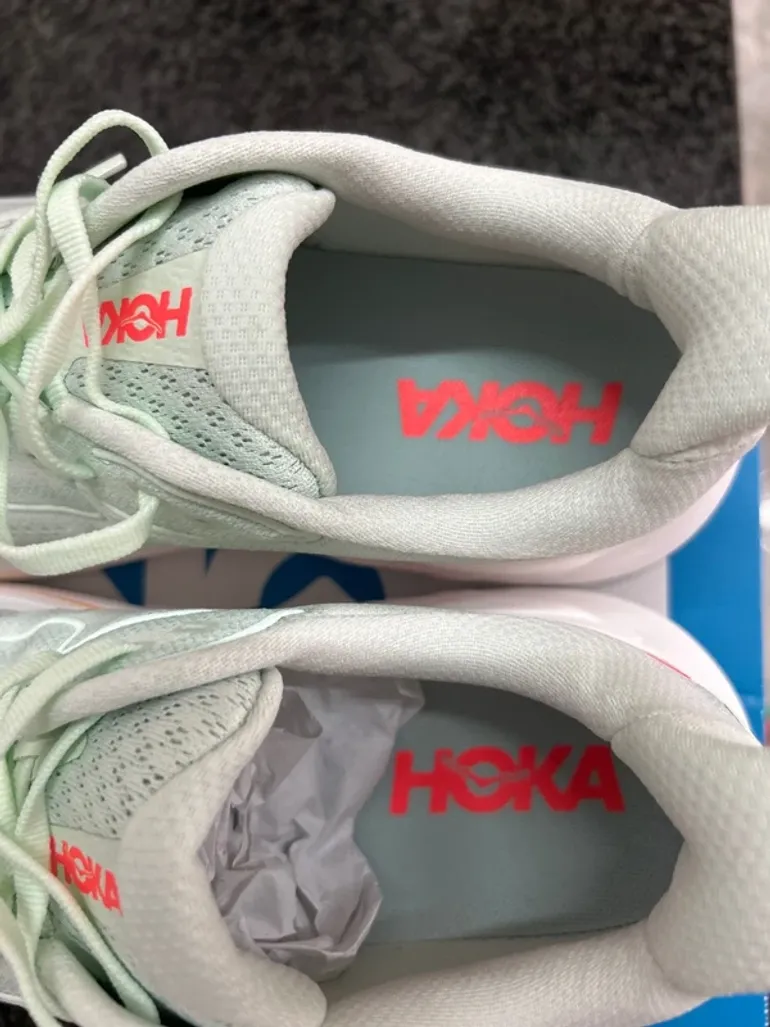 Used Hoka Running Shoes bike — image 7 of 7