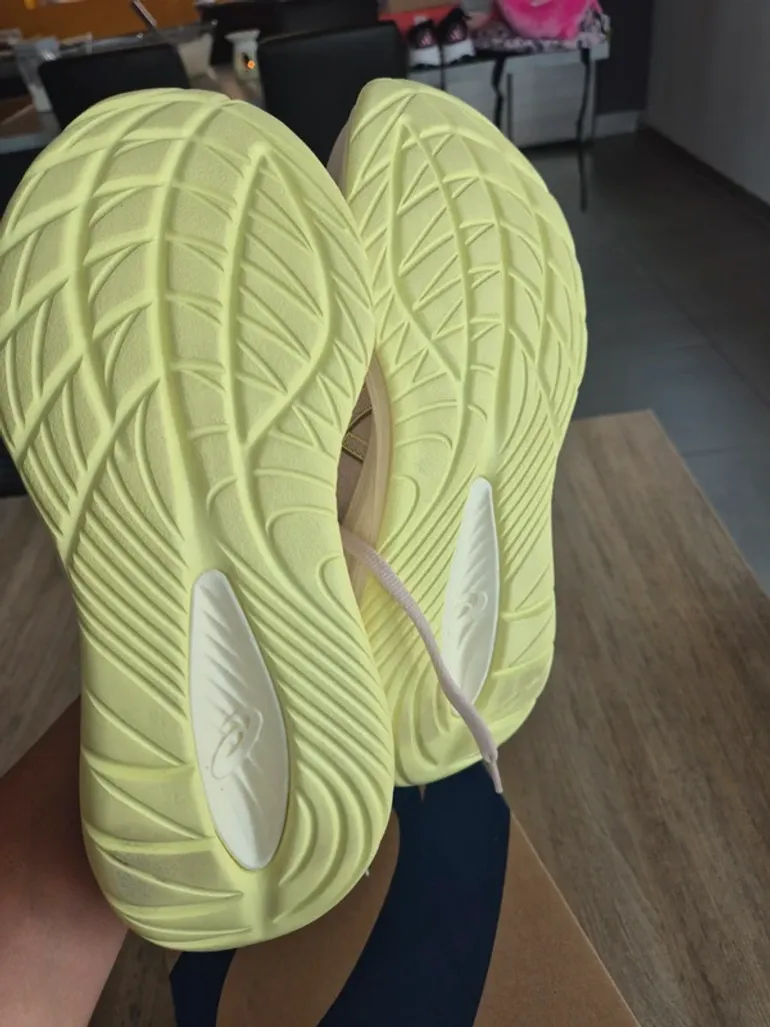 Asics Gel Cumulus 27 bike de segunda mano — imagen 4 de 5