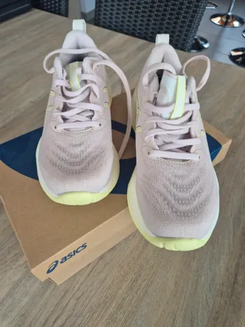 Asics Gel Cumulus 27 bike de segunda mano — imagen 2 de 5