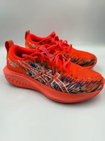 Used Pegasus Noosa Tri 16 Running Shoes