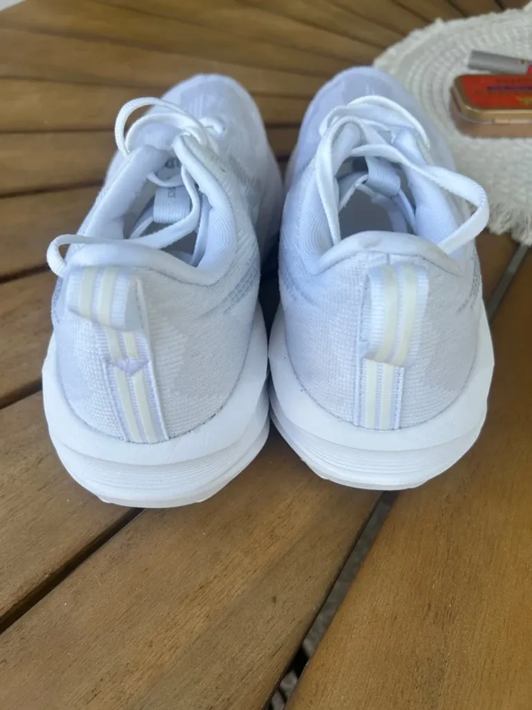 Used Asics Novablast 5 bike — image 7 of 10