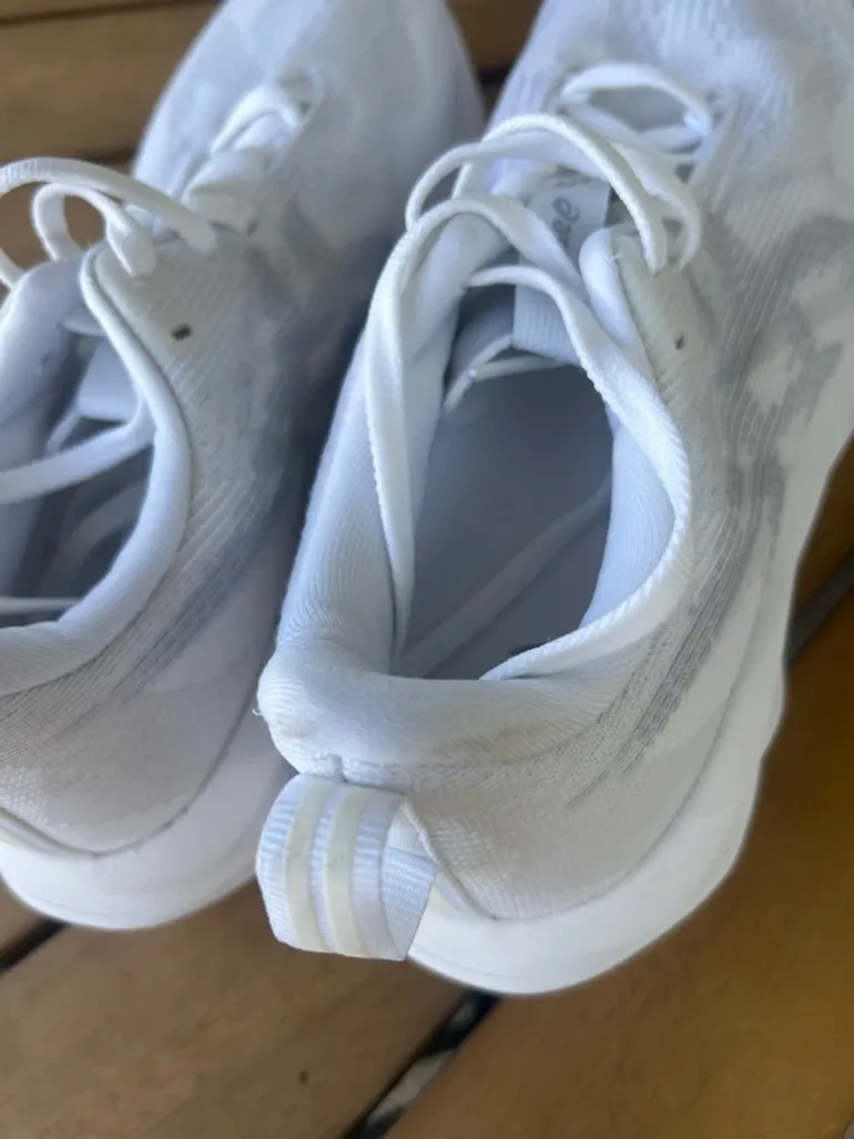 Used Asics Novablast 5 bike — image 8 of 10