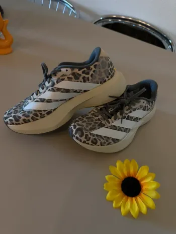 Used Adidas Adizero EVO SL bike — image 2 of 3