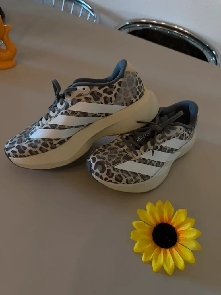 Used Adidas Adizero EVO SL bike — image 2 of 3