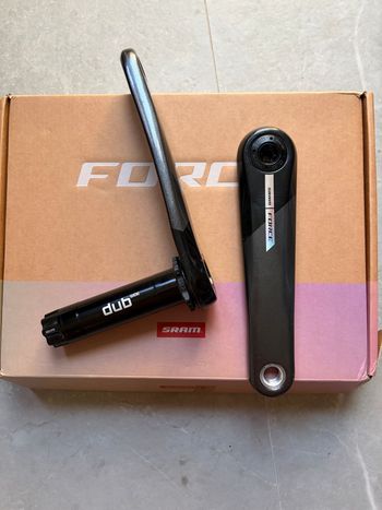 Sram Force D2 Wide DUB Crankset Drivetrain & Pedals usato