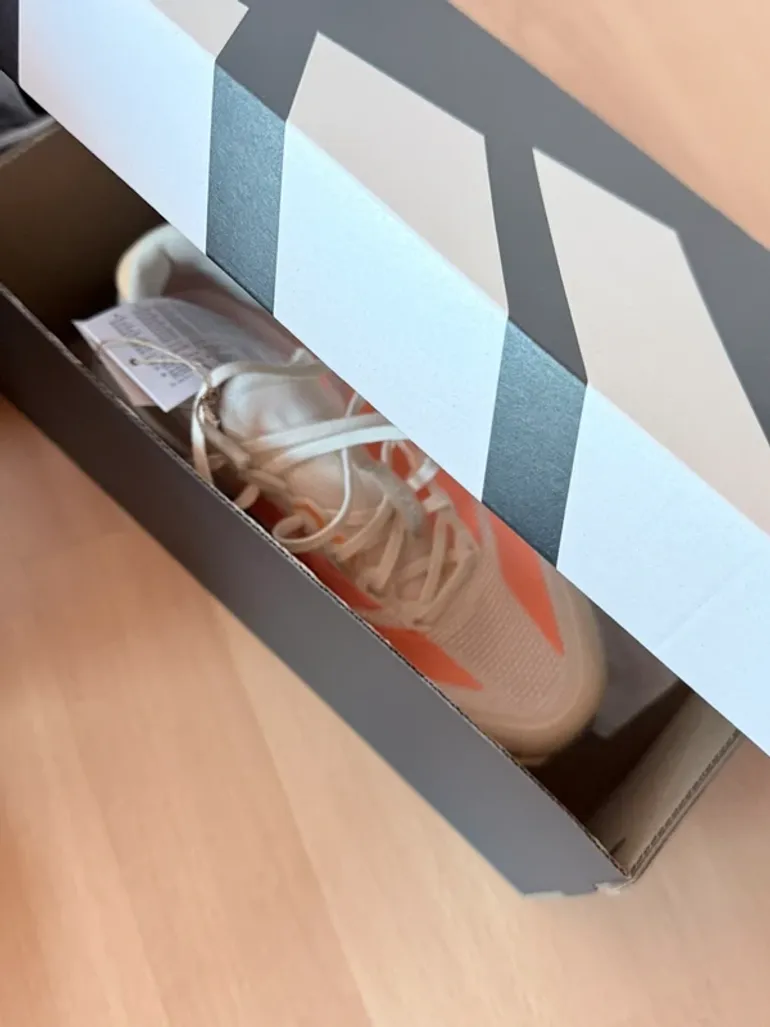 Orange Adizero Boston 13 bike d'occasion — image 3 sur 3