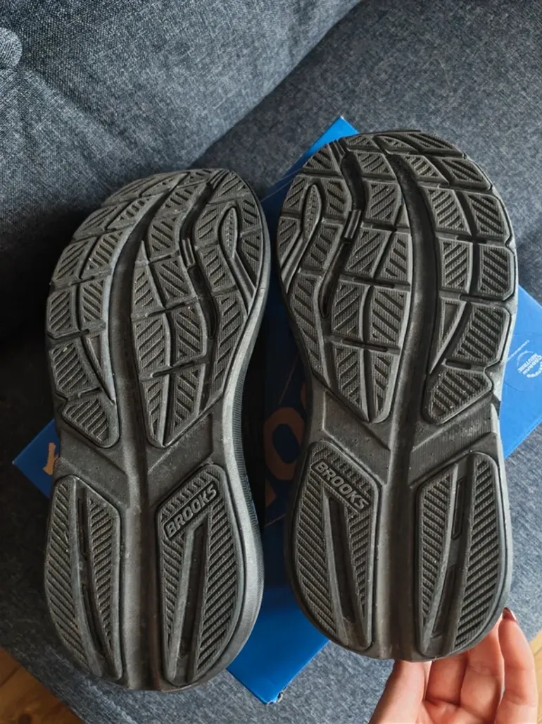 Used Brooks Ghost Max 3 bike — image 2 of 6