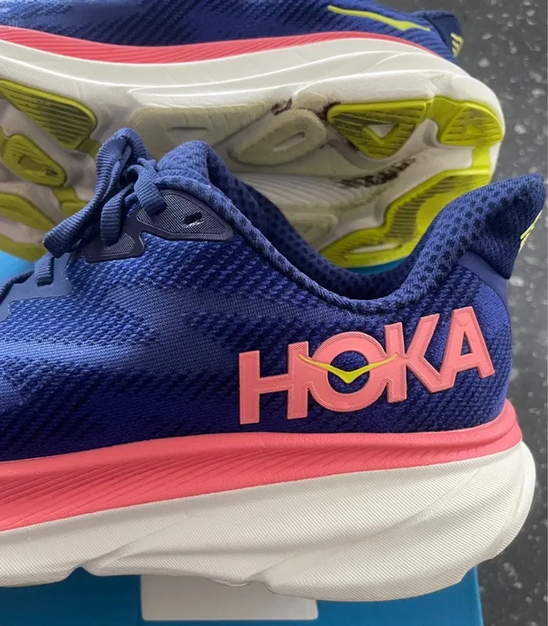 Used Hoka Clifton 9 bike — image 3 of 8