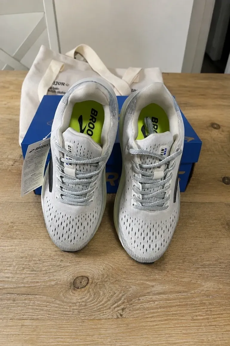 Used Brooks Glycerin Max bike — image 5 of 5